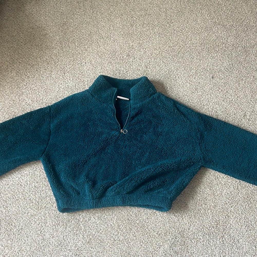 Cropped Crew Neck